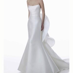 Italian Couture Valentini Spose White Wedding Dress Detachable Bow - Stunning